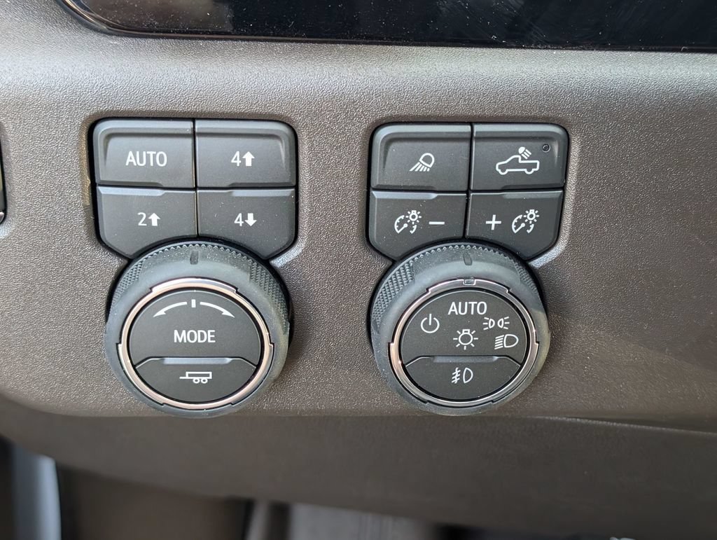 2026 Chevrolet Silverado 1500 LTZ - Photo 21
