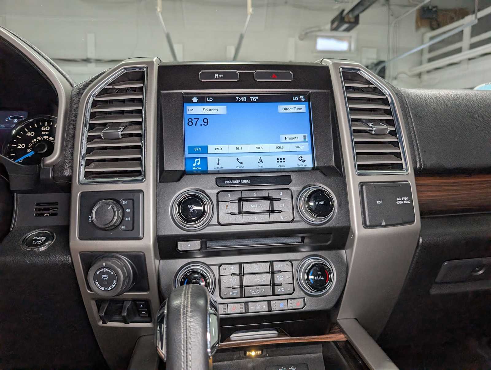 Used 2016 Caribou Metallic Ford Lariat image 33