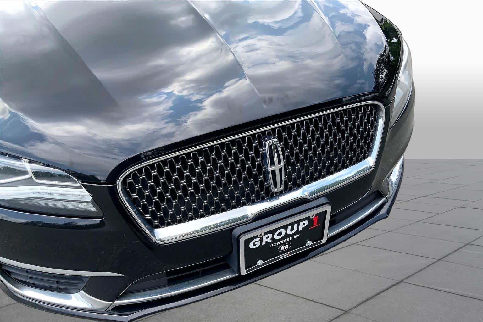 Used 2018 Black Velvet Lincoln Reserve image 32