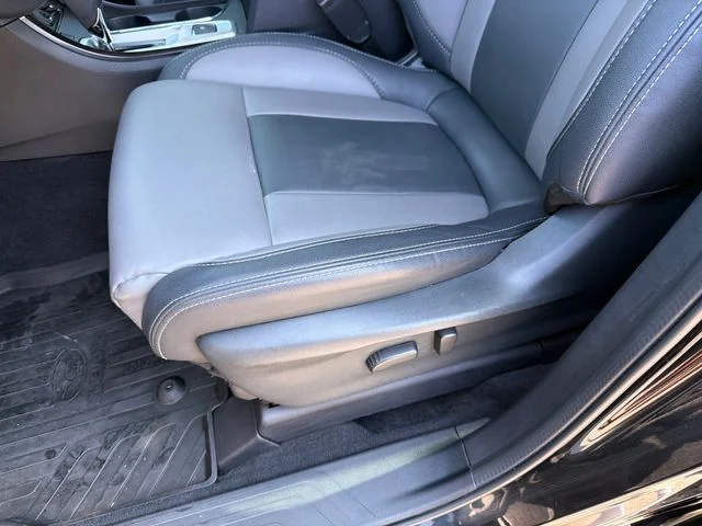 Used 2022 Black Subaru Onyx Edition image 21