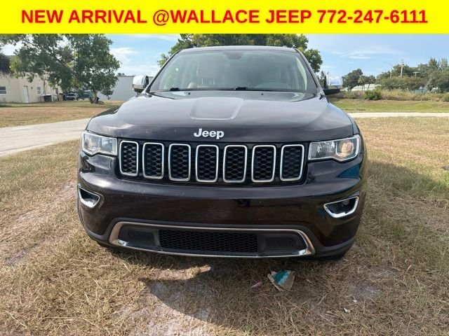 Used 2020  Jeep Limited image 2