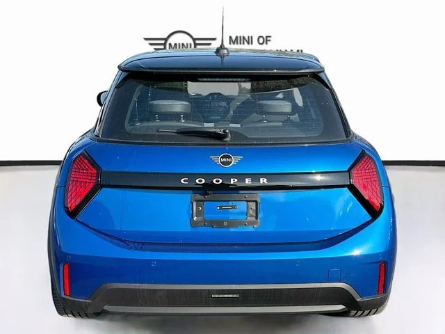 New 2026 Blue MINI Signature Plus image 5