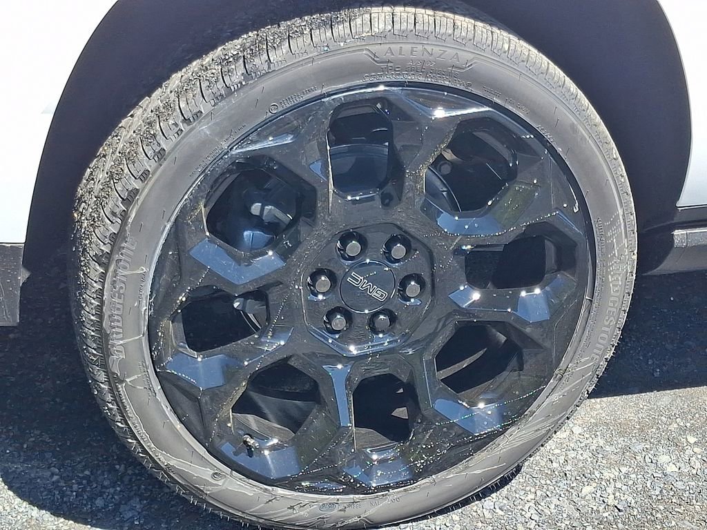 New 2026 Summit White GMC Denali image 5