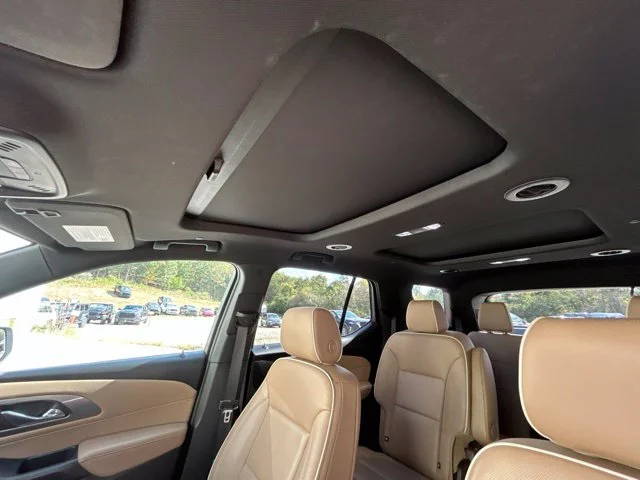 Used 2022 Beige Chevrolet Premier image 29