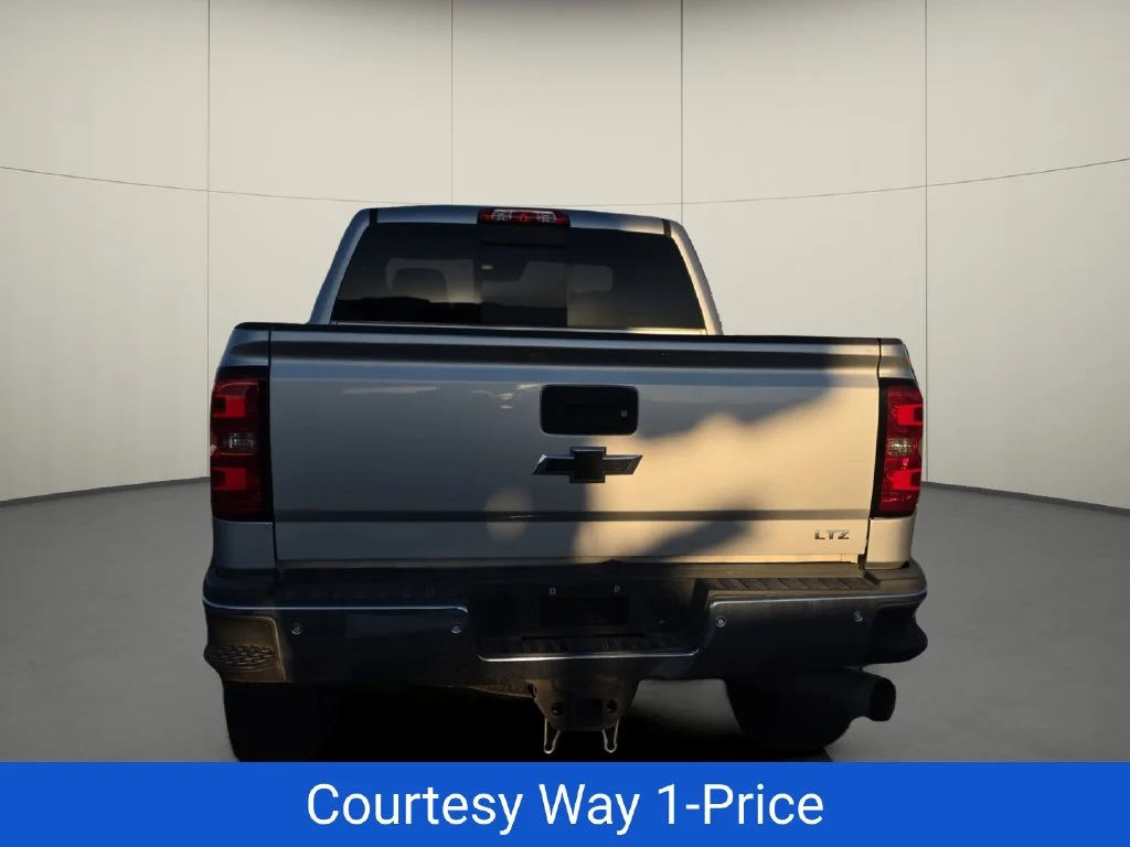 Used 2016 Silver Chevrolet LTZ image 9
