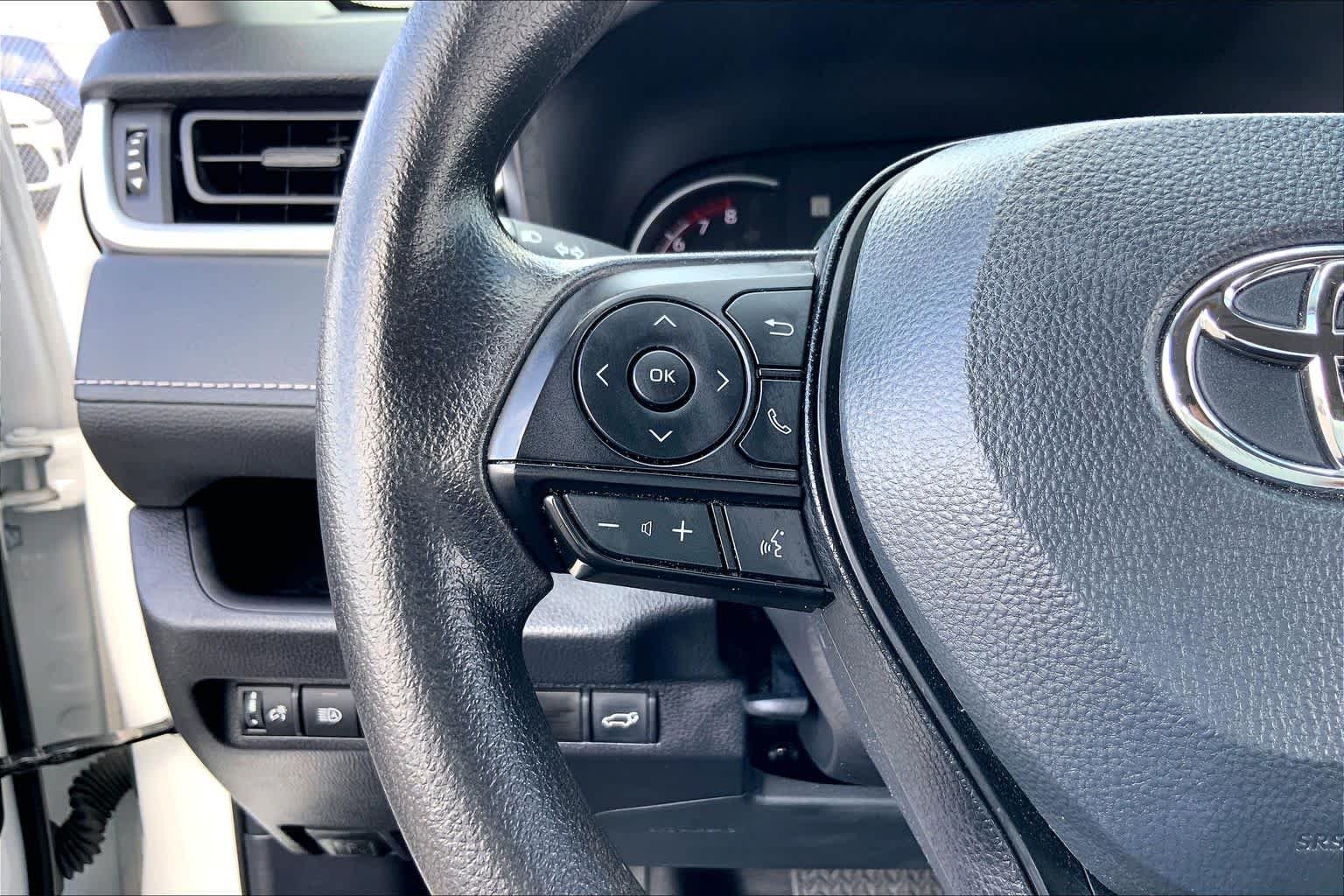 Used 2024 Ice Cap Toyota XLE image 13