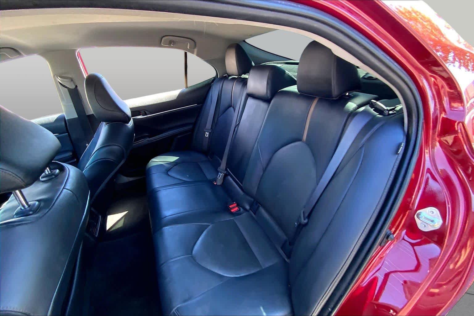 Used 2020 Ruby Flare Pearl Toyota Hybrid XLE image 18