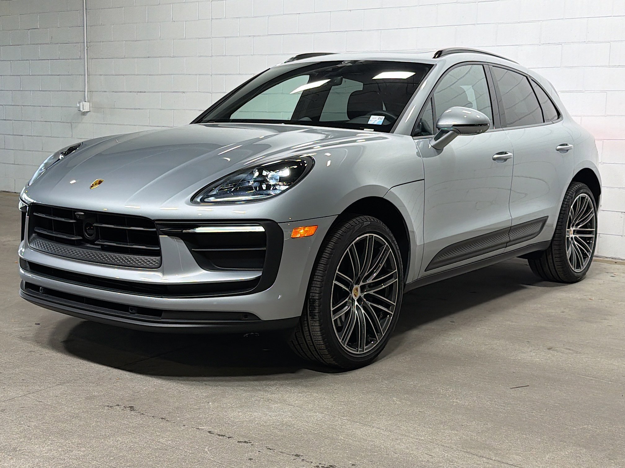 2026 Porsche Macan's photo