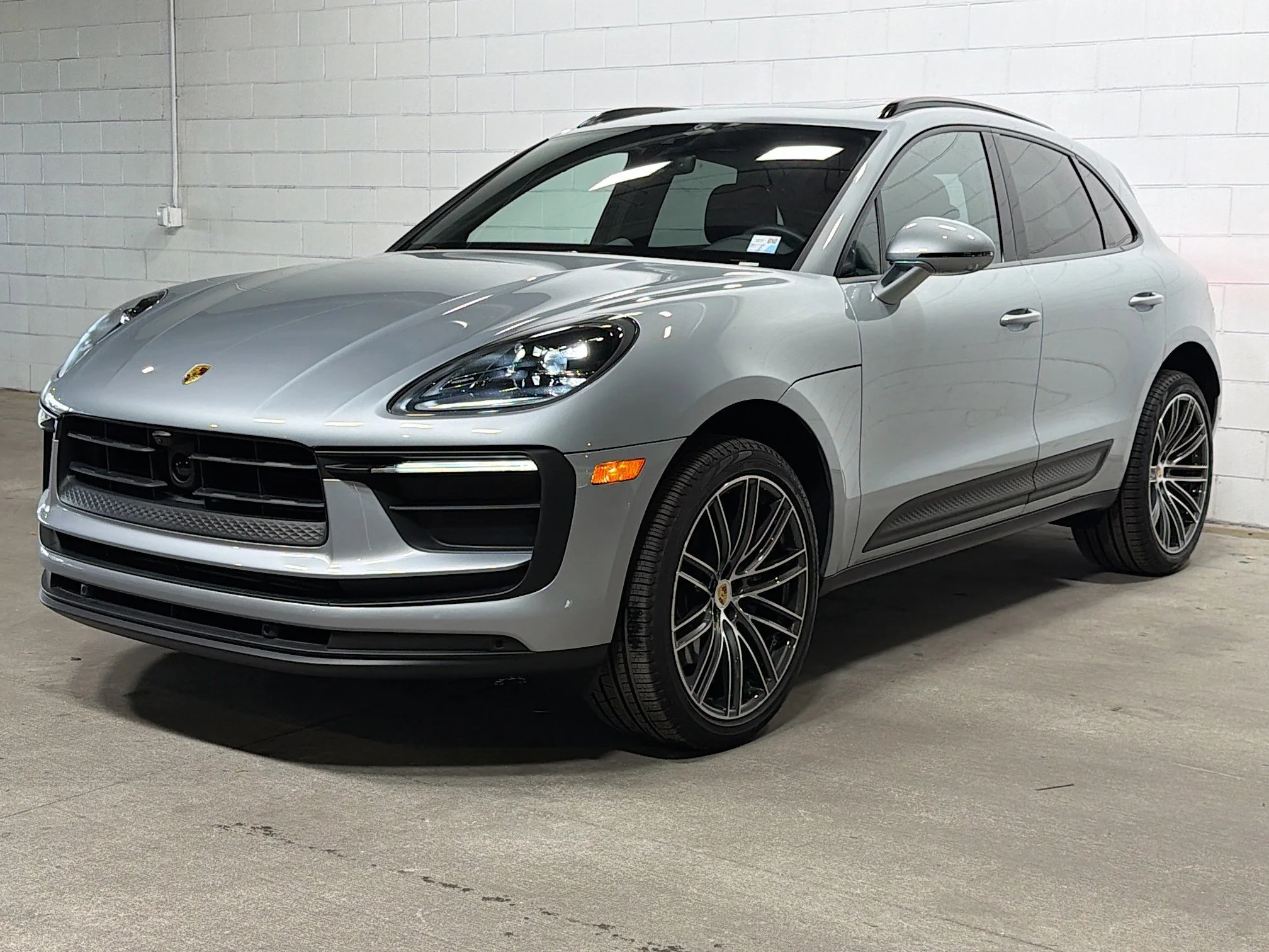 2026 Porsche Macan's photo