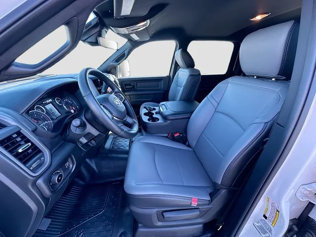 2026 RAM 3500 Chassis Tradesman - Photo 13