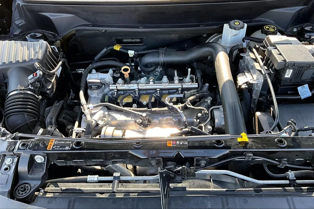 Used 2020 Black Chevrolet LS image 9