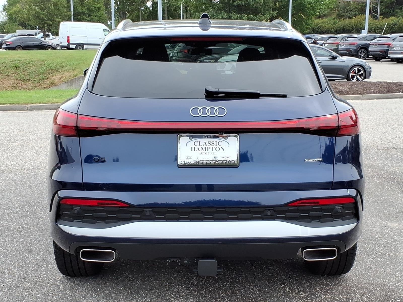 Used 2025 Navarra Blue Metallic Audi Premium Plus image 9