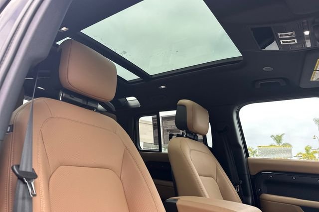 New 2026 Carpathian Grey Land Rover X-Dynamic SE image 15