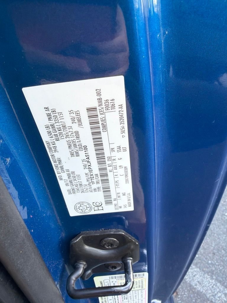 Used 2018 Blue Ford XLT image 5