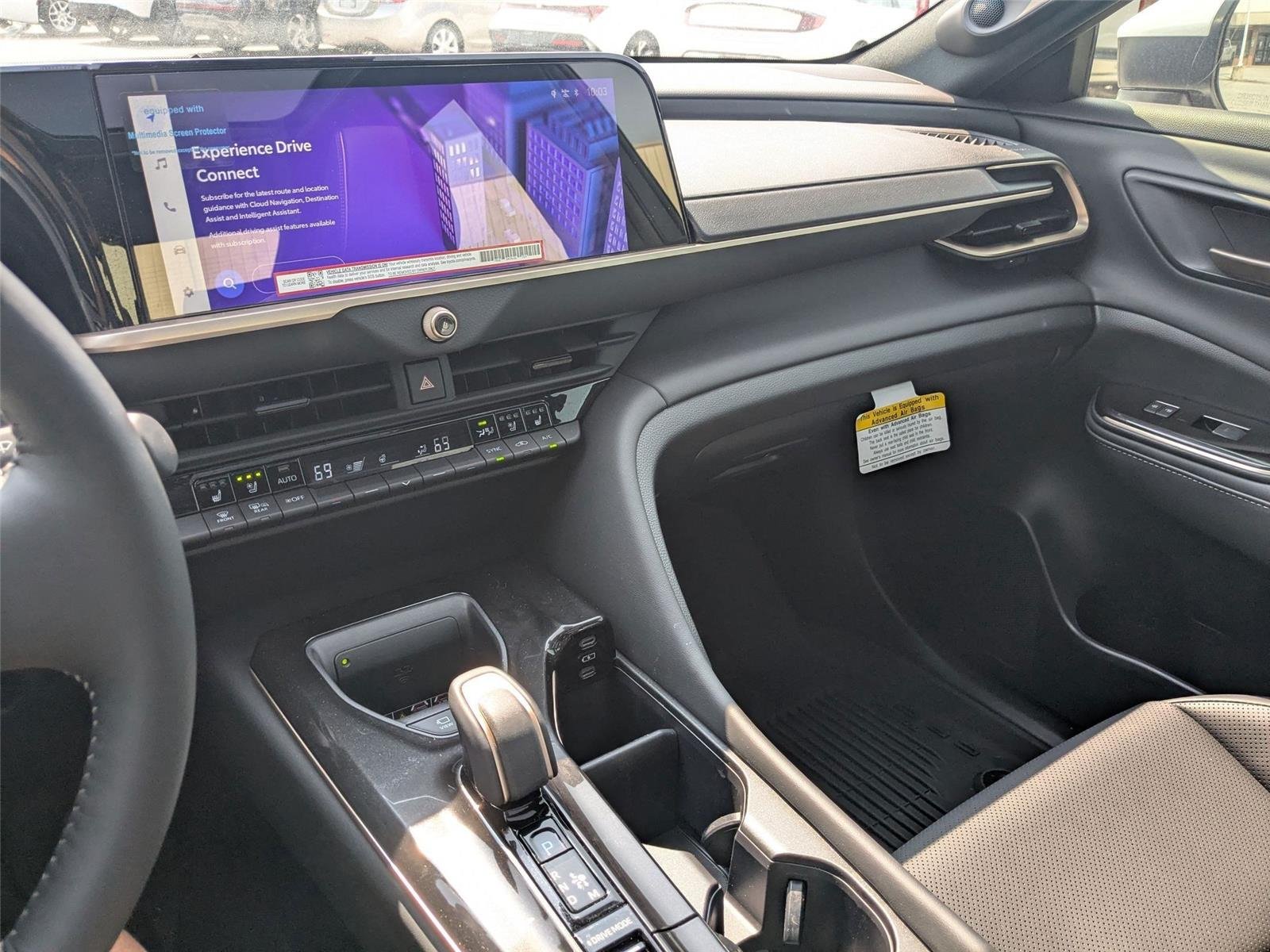 Used 2025 Oxygen White Toyota Platinum image 20