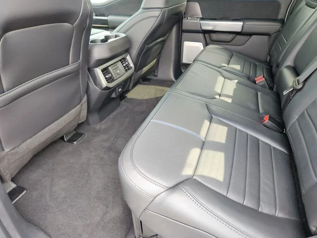 2026 Ford F-250 Super Duty Platinum - Photo 31