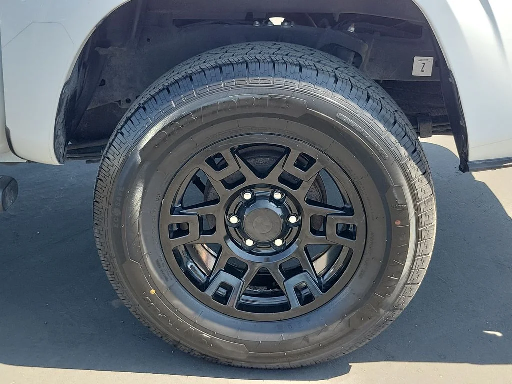2020 Toyota Tacoma SR - Photo 32