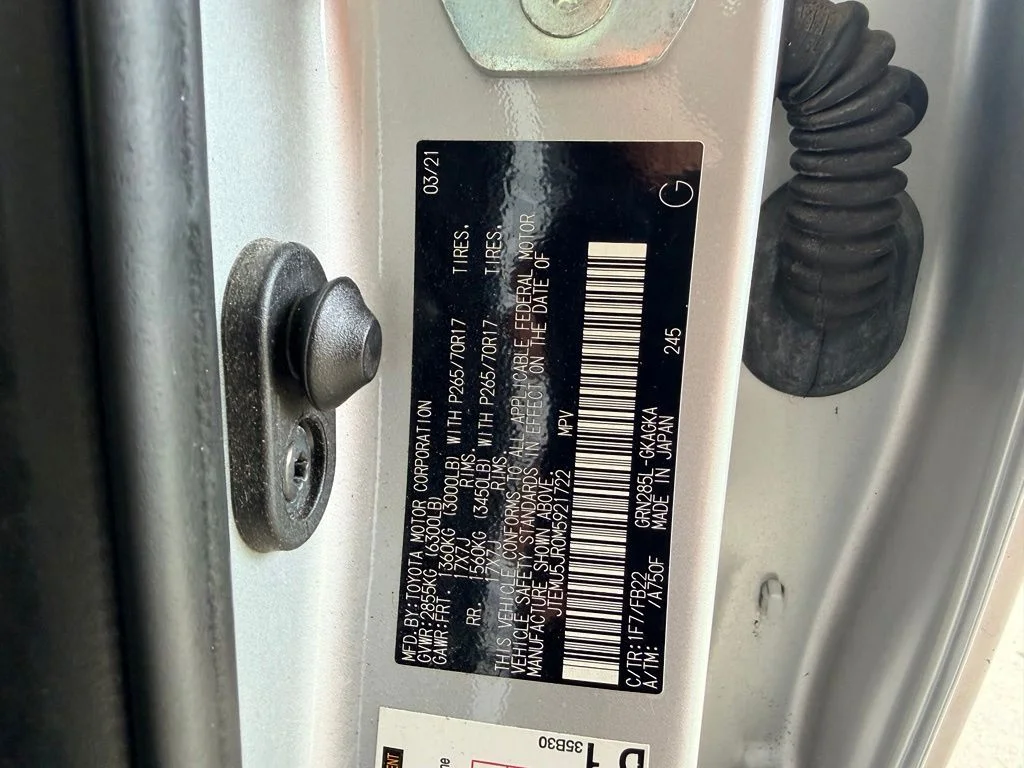 Used 2021 Silver Toyota SR5 image 39