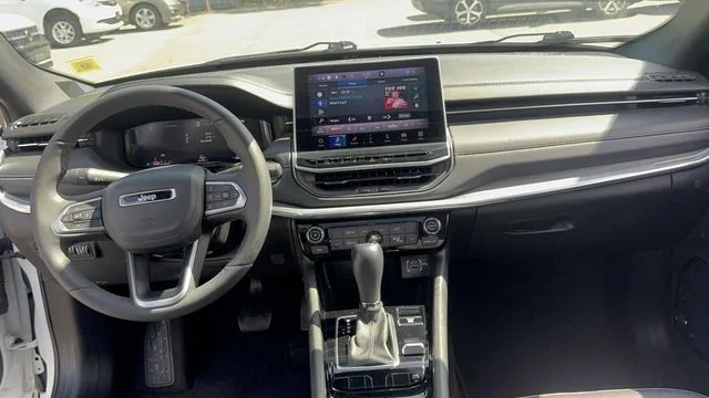 Used 2023 White Jeep Limited image 9