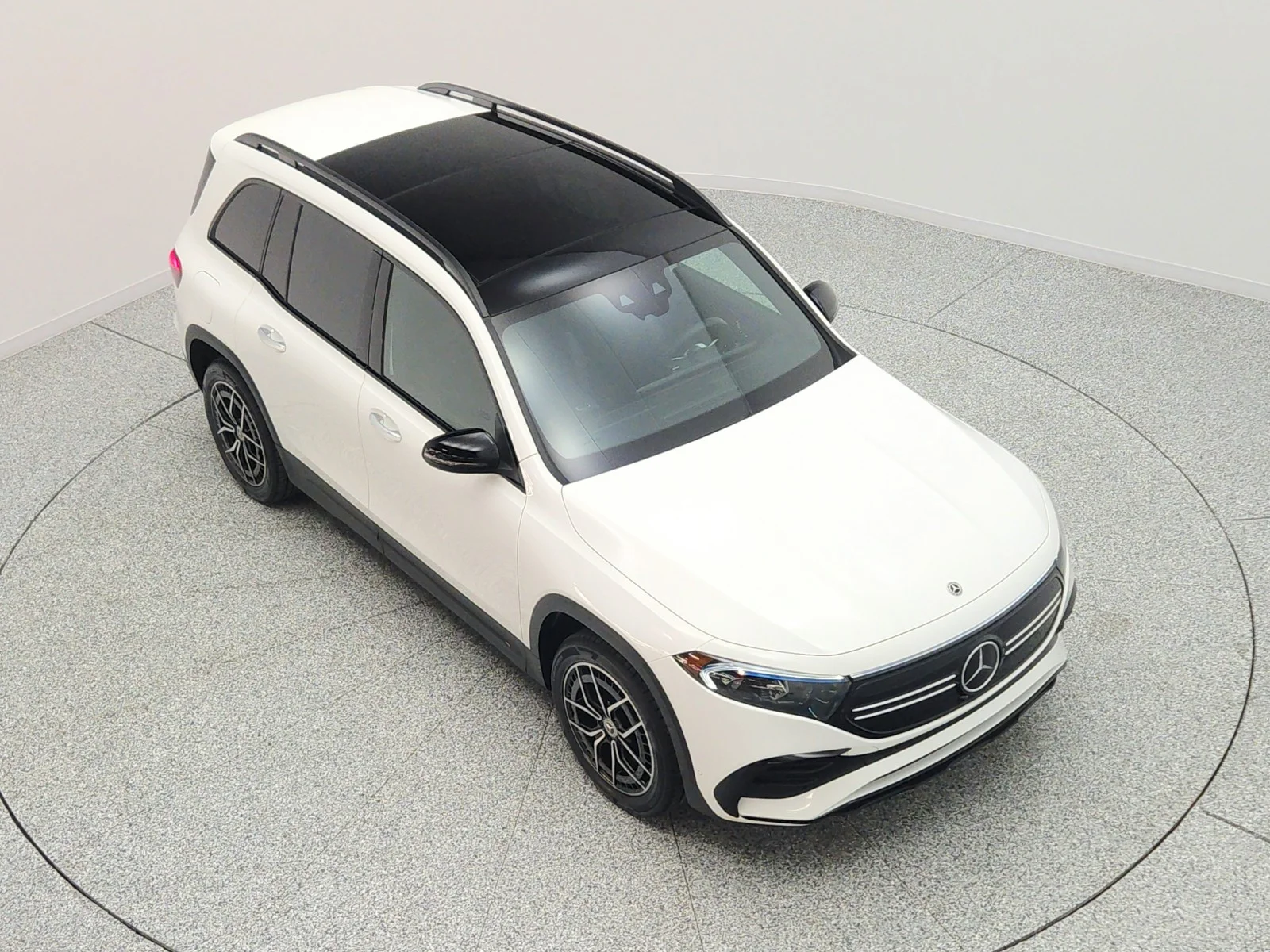 Used 2023 Polar White Mercedes-Benz EQB 300 4MATIC® SUV image 25