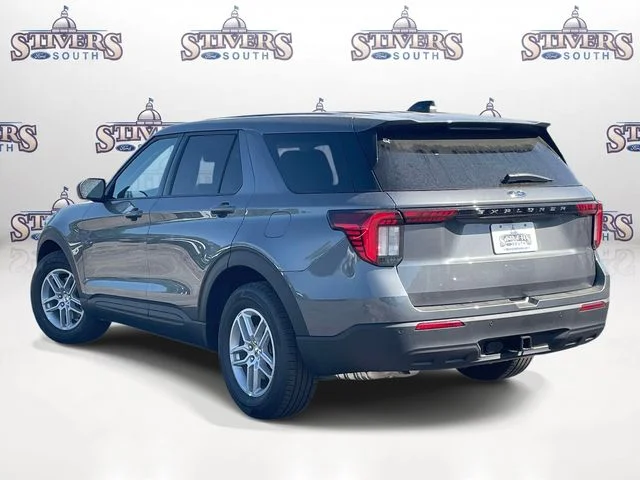 New 2026 Gray Ford Active image 4