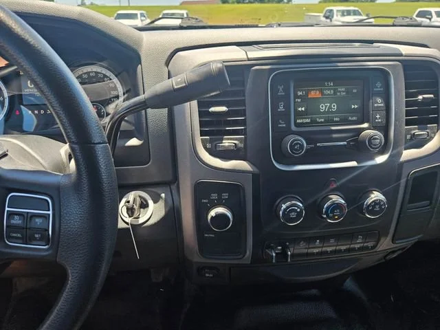 Used 2018  Ram Tradesman image 17