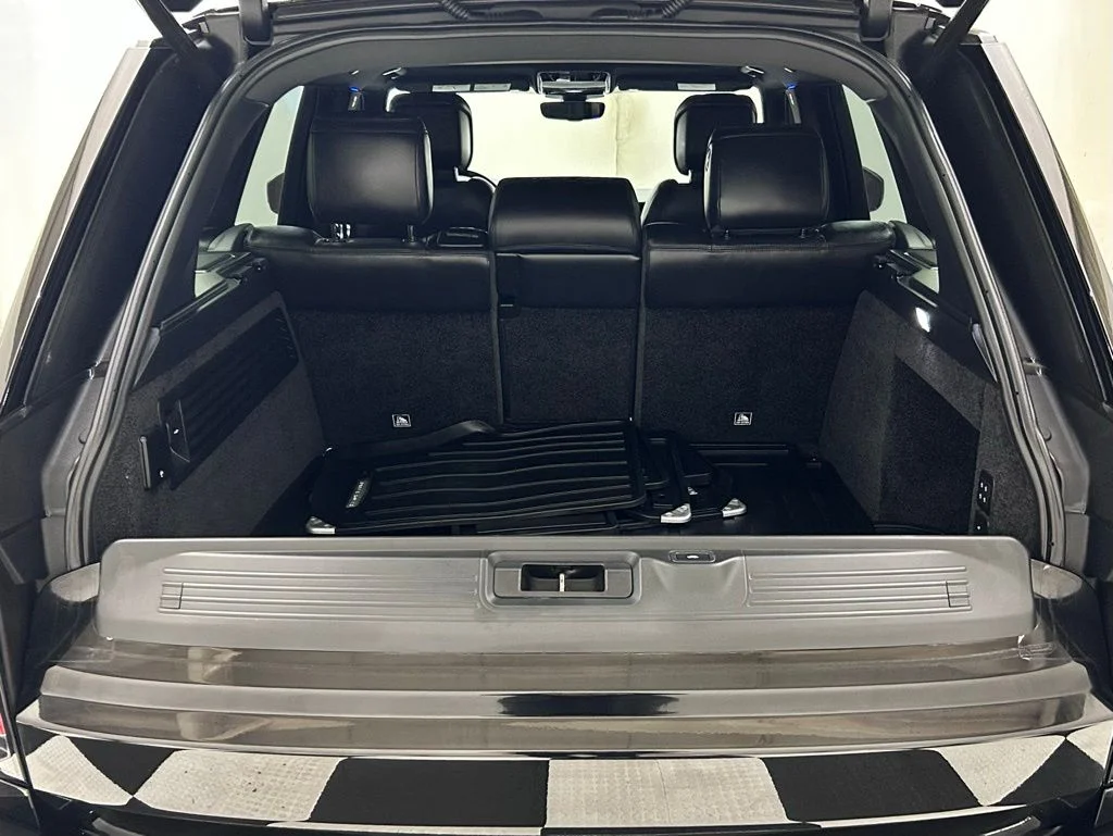 Used 2020 Black Land Rover V8 HSE image 8