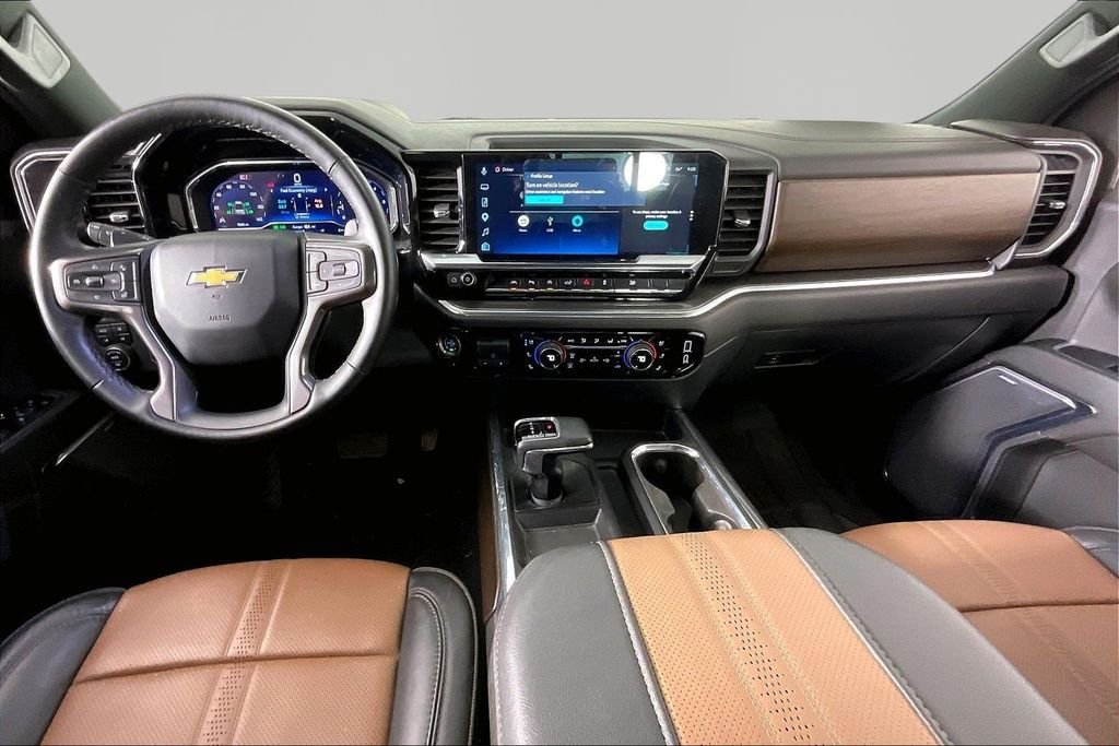 Used 2024 Beige Chevrolet High Country image 5