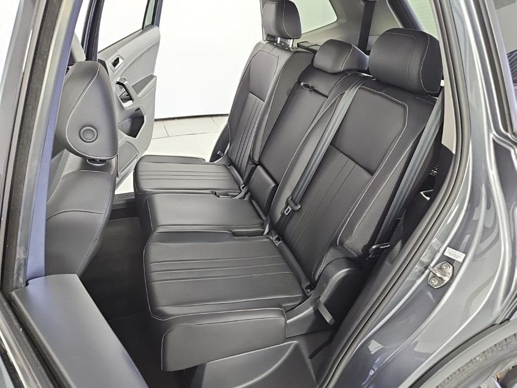 2023 Volkswagen Tiguan SE - Photo 21