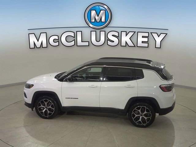 Certified Used 2025 White Jeep Limited 4x4 image 10