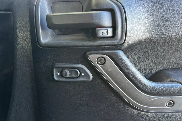 Used 2015 Black Clearcoat Jeep Unlimited Sport image 20