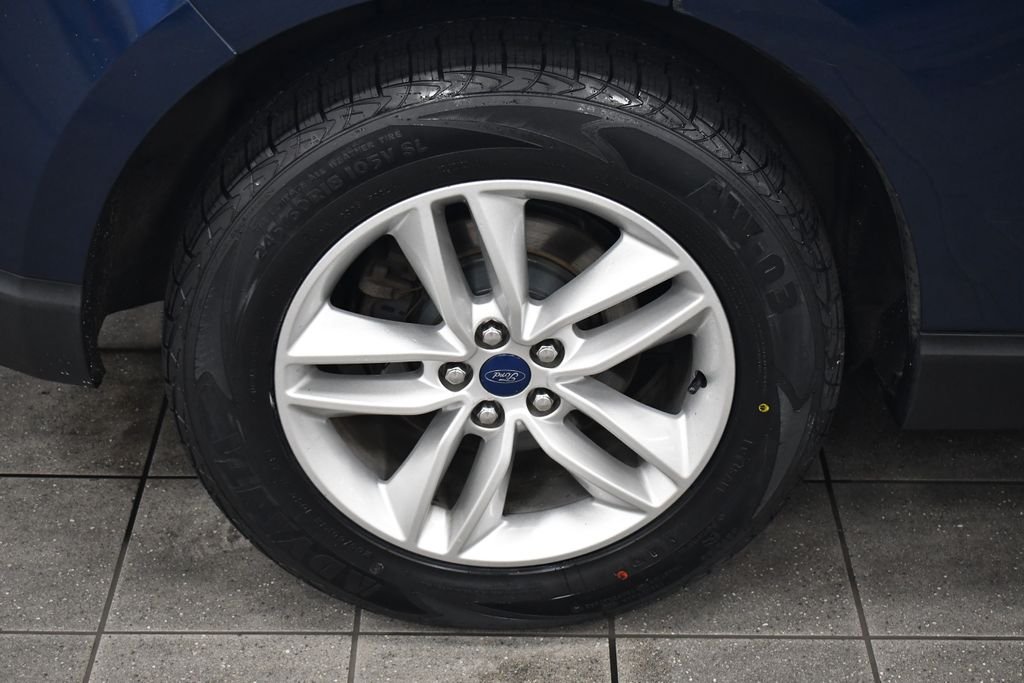 Used 2017 Blue Ford SEL image 10