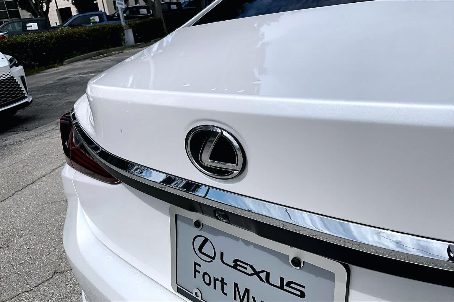 Used 2024 Eminent White Pearl Lexus  image 31