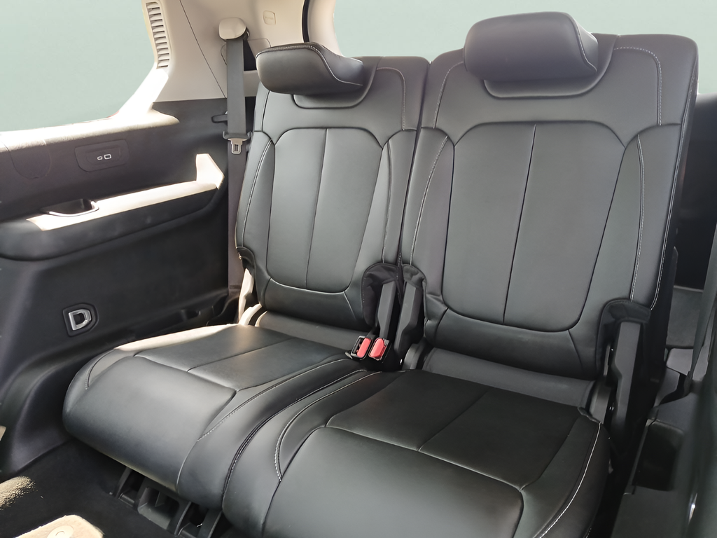 Used 2023 Gray Jeep Limited image 27