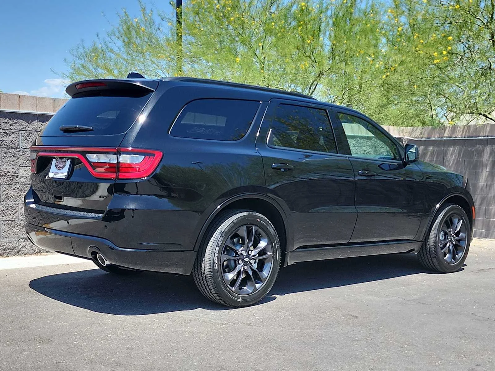 New 2026 Diamond Black Clear-Coat Exterior Paint Dodge GT image 8