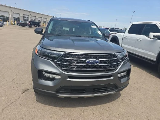 2023 Ford Explorer XLT 4WD's photo