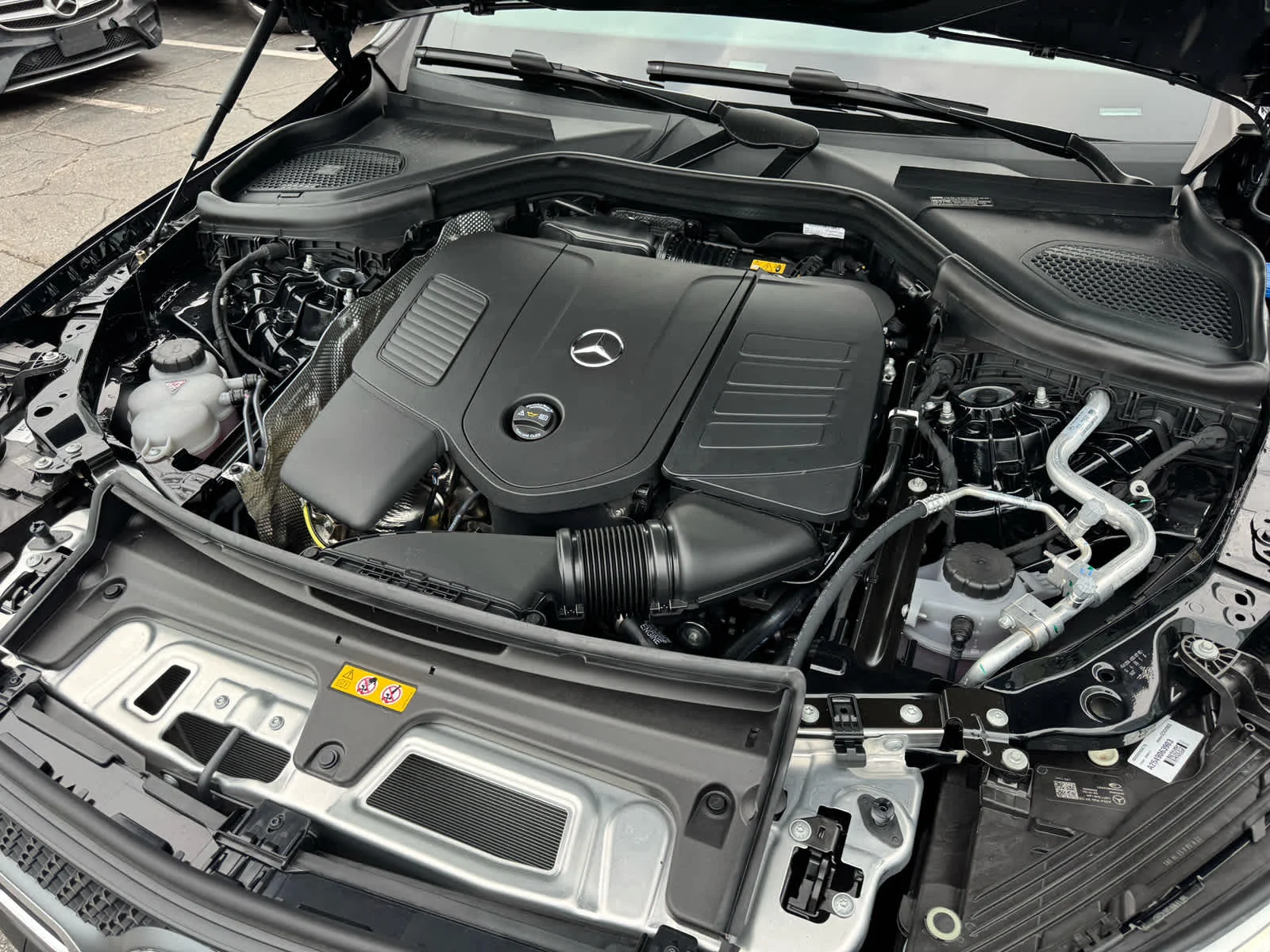 New 2026 Black Mercedes-Benz GLC 300 image 13