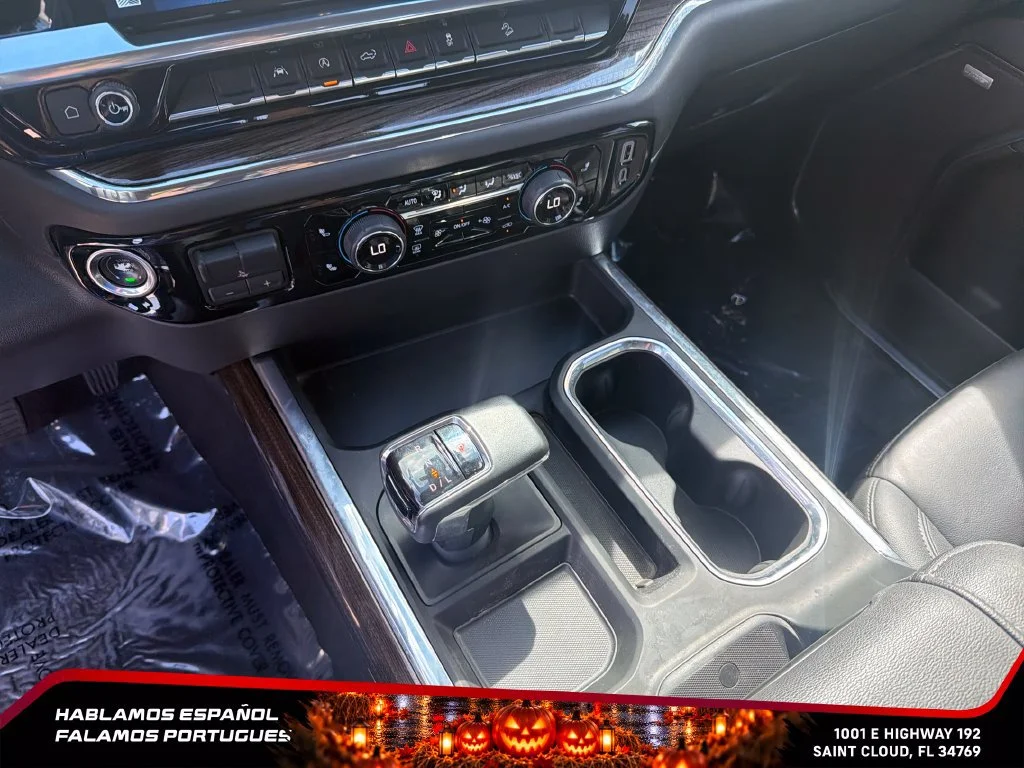 Used 2024 Summit White Chevrolet LT Trail Boss image 20