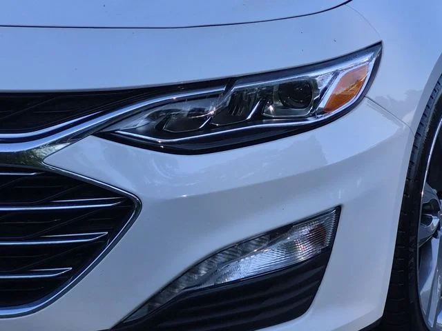 Used 2024 White Chevrolet LT image 17