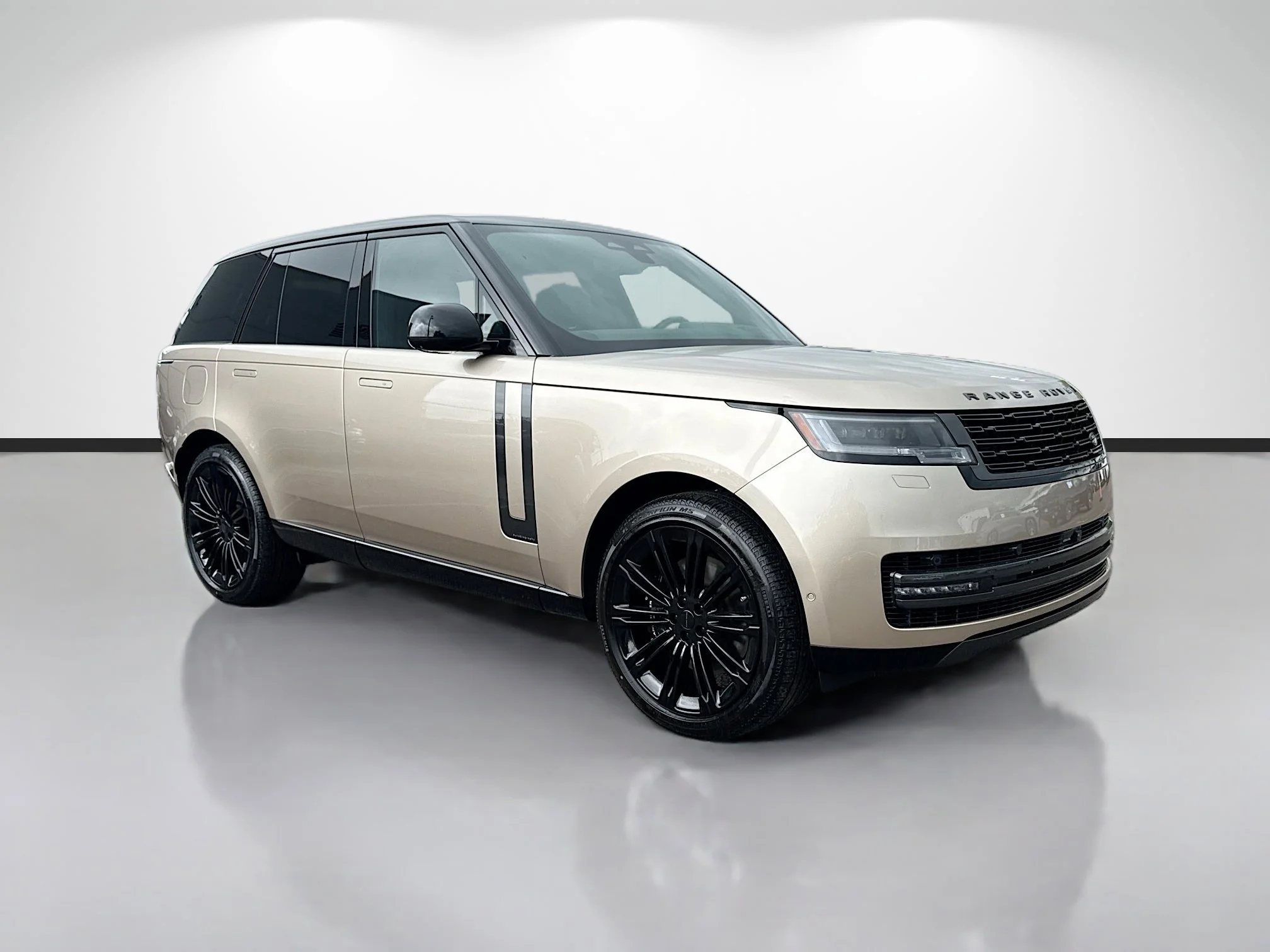 New 2026 Sunset Gold SV Bespoke Ultra Metallic Gloss Land Rover Autobiography image 7