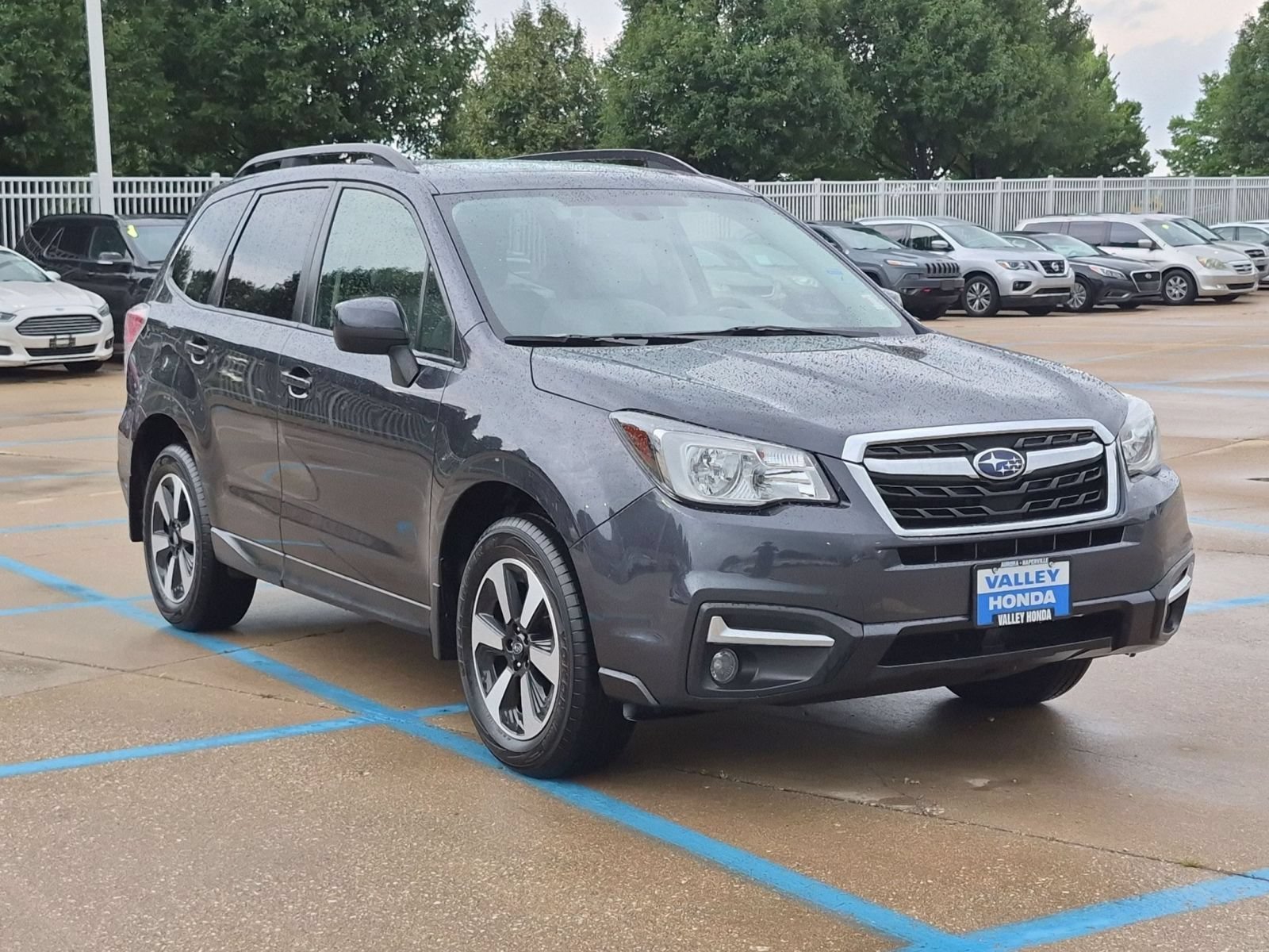 Used 2018 Dark Gray Metallic Subaru 2.5i Premium AWD image 4