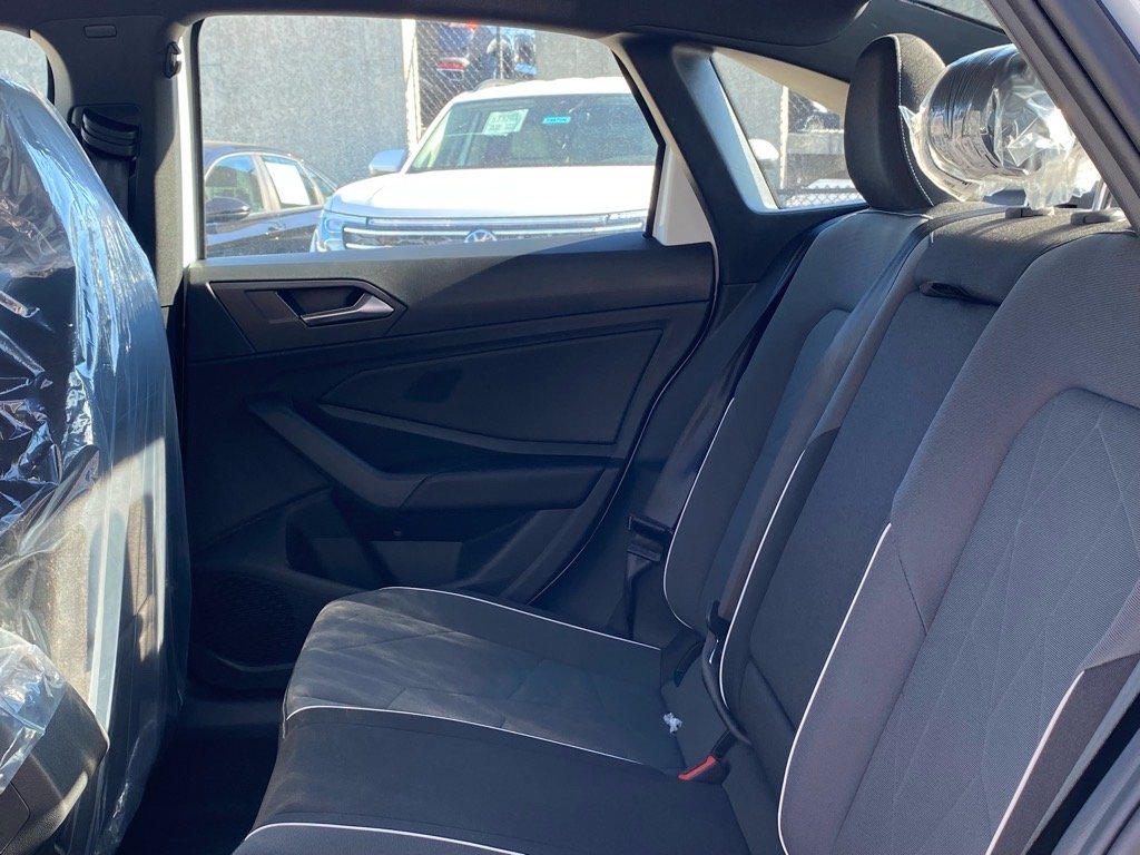 2026 Volkswagen Jetta Sport - Photo 12