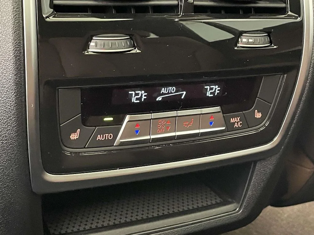New 2027 Gray BMW xDrive40i image 20