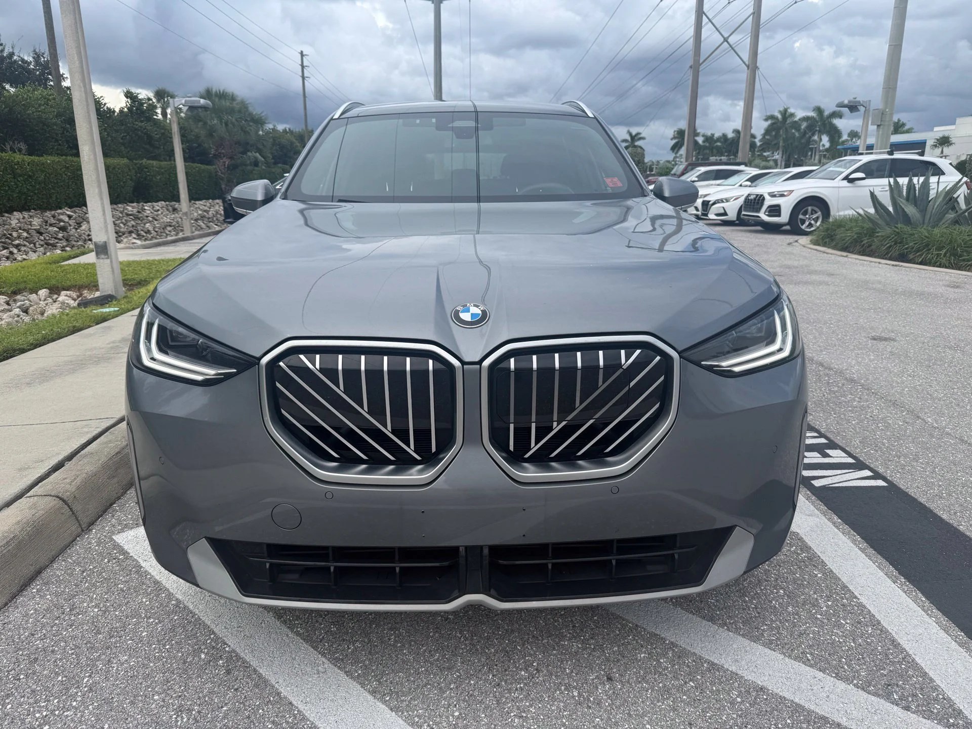 Used 2025 Gray Metallic BMW 30 xDrive image 2
