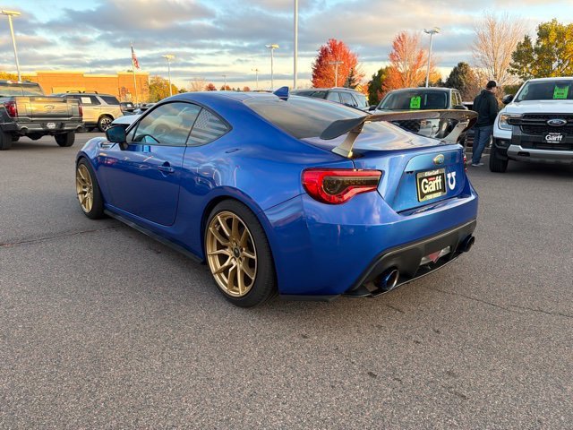 Used 2018 Blue Subaru Premium image 3