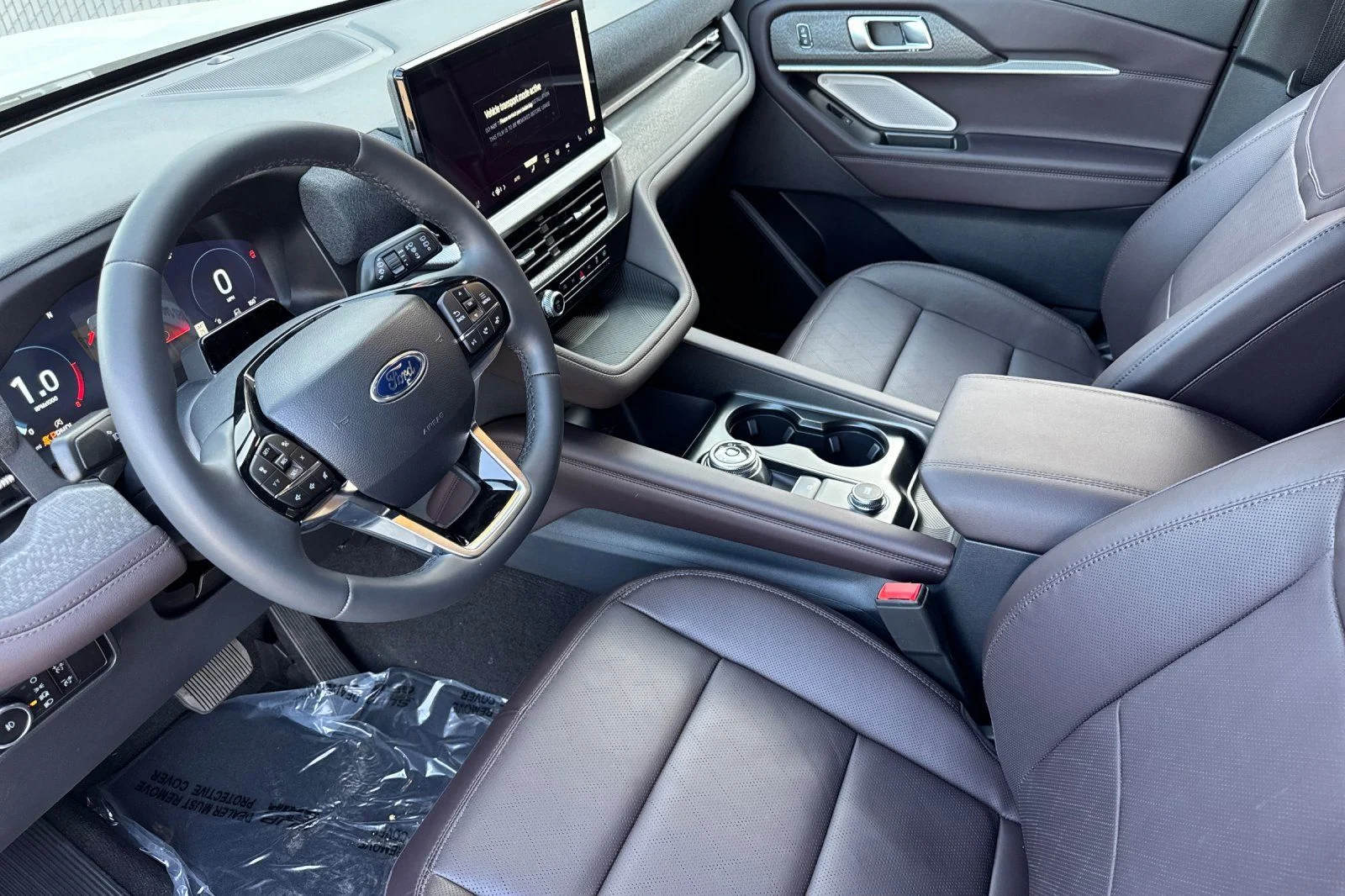 New 2027 Star White Metallic Tri-Coat Ford Platinum™ image 12