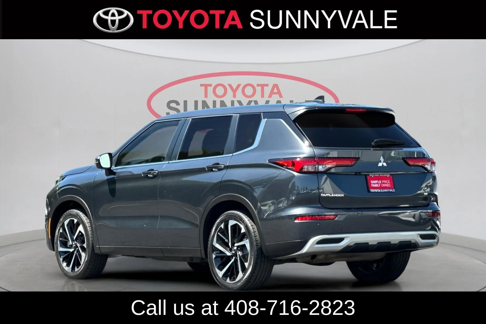 Used 2024  Mitsubishi SE image 7