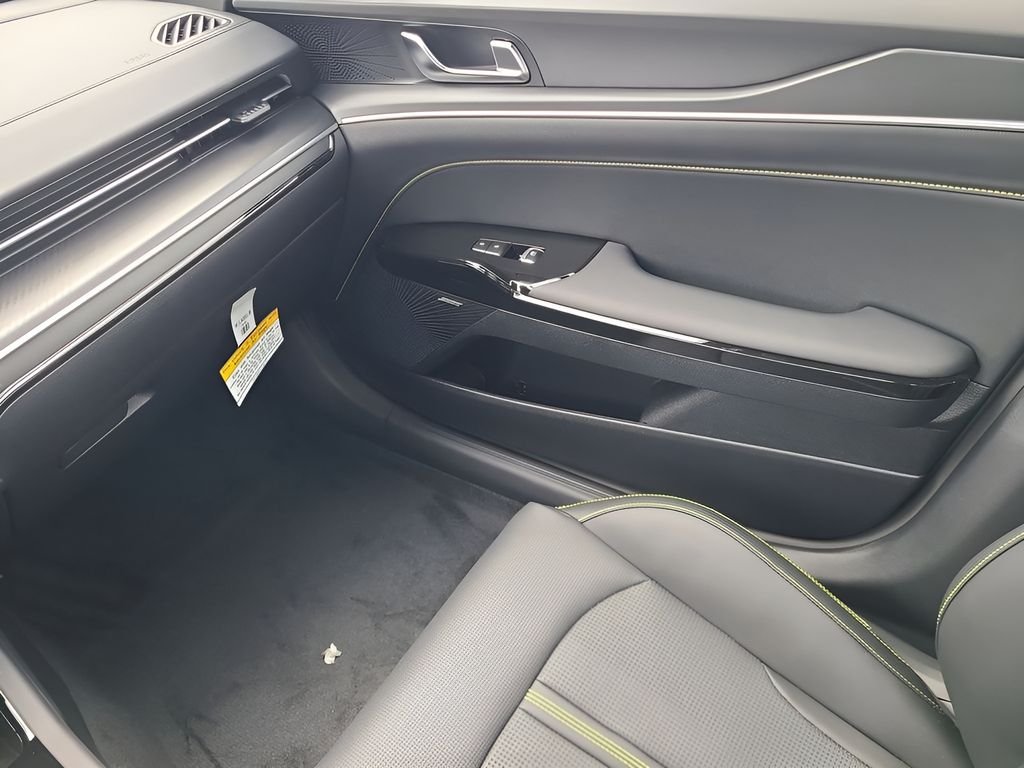 2026 Kia K5 GT - Photo 17