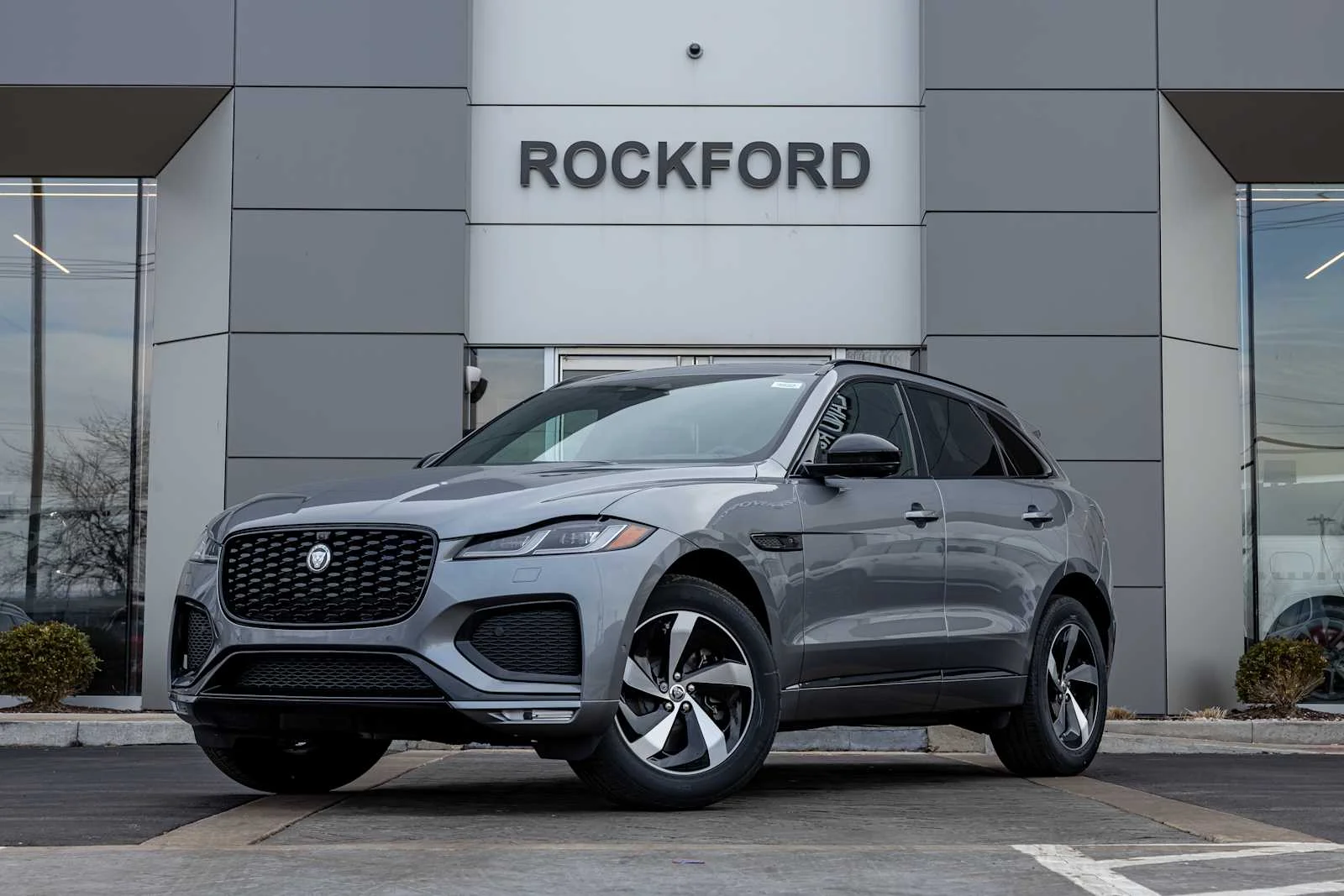 2026 Jaguar F-PACE P250 R-Dynamic S's photo