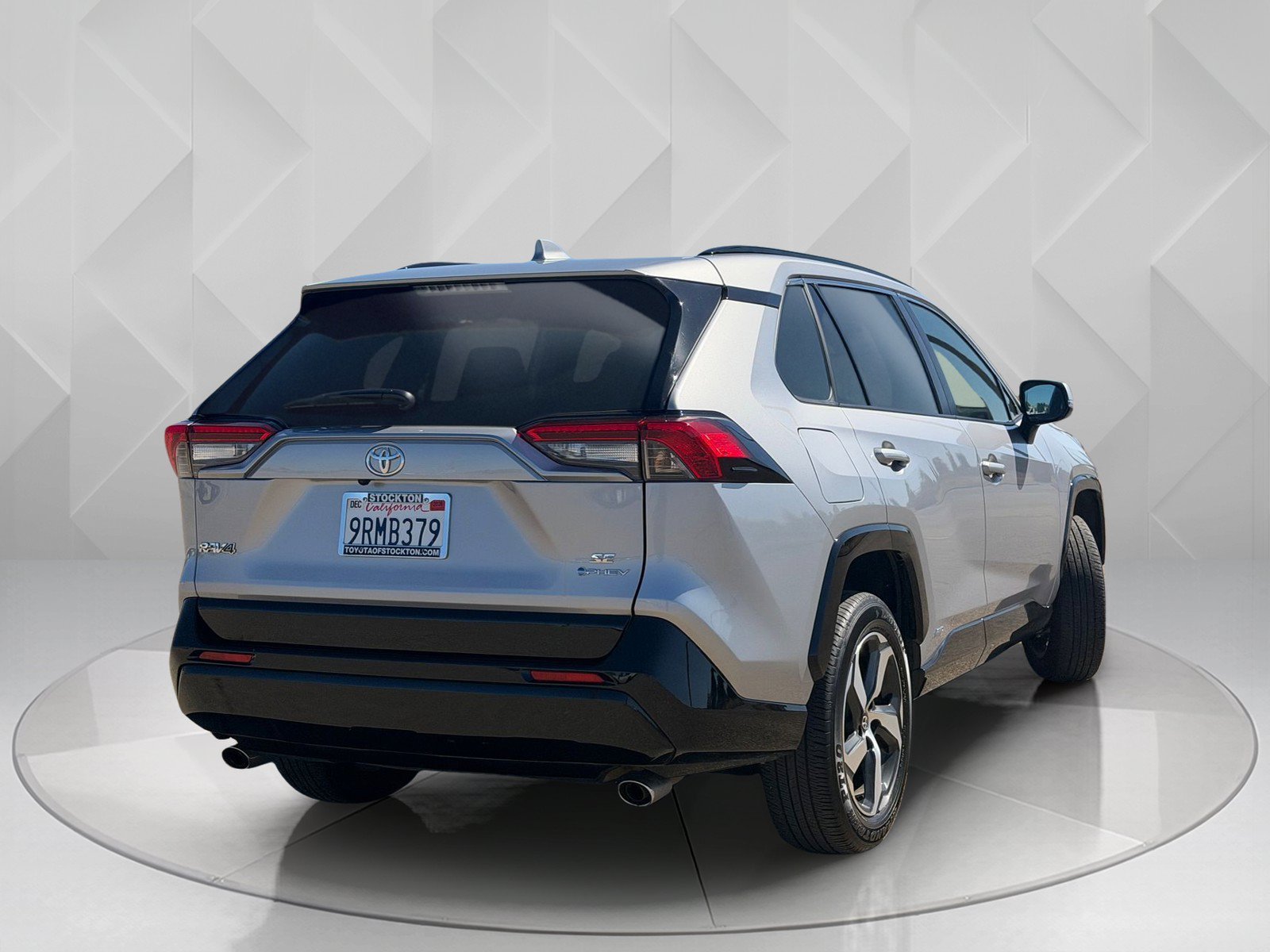 Used 2025 Silver Sky Metallic Toyota SE image 8